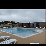 펜션 Familial Piscine Dans Les Landes Saubrigues
