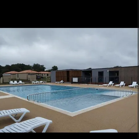 Vakantiehuis Familial Piscine Dans Les Landes Saubrigues